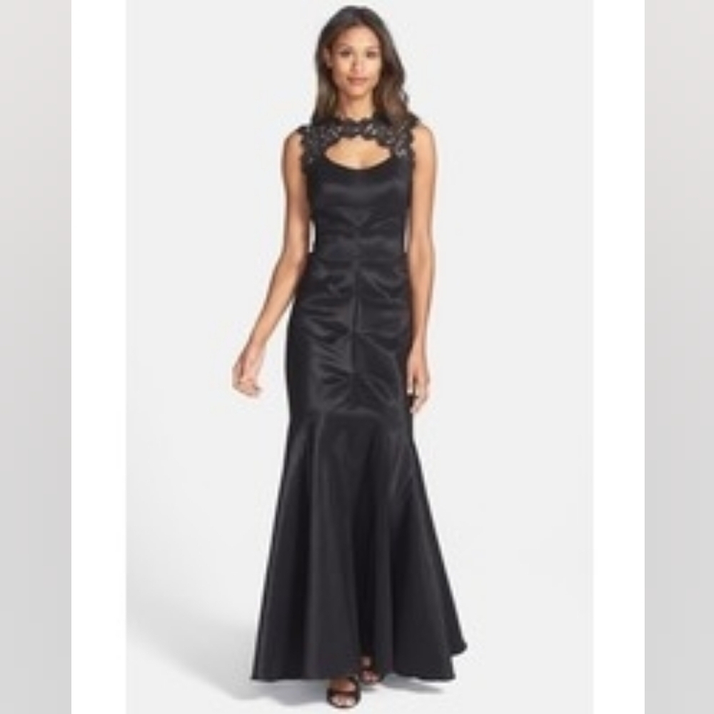 Xscape Whimsical Prom/formal gown dress